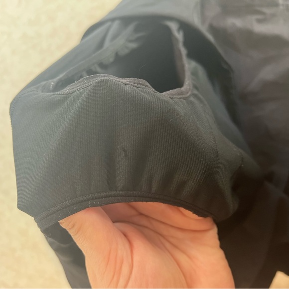 Lululemon Speed Up Mid-Rise Short 4" - Picture 11 of 13